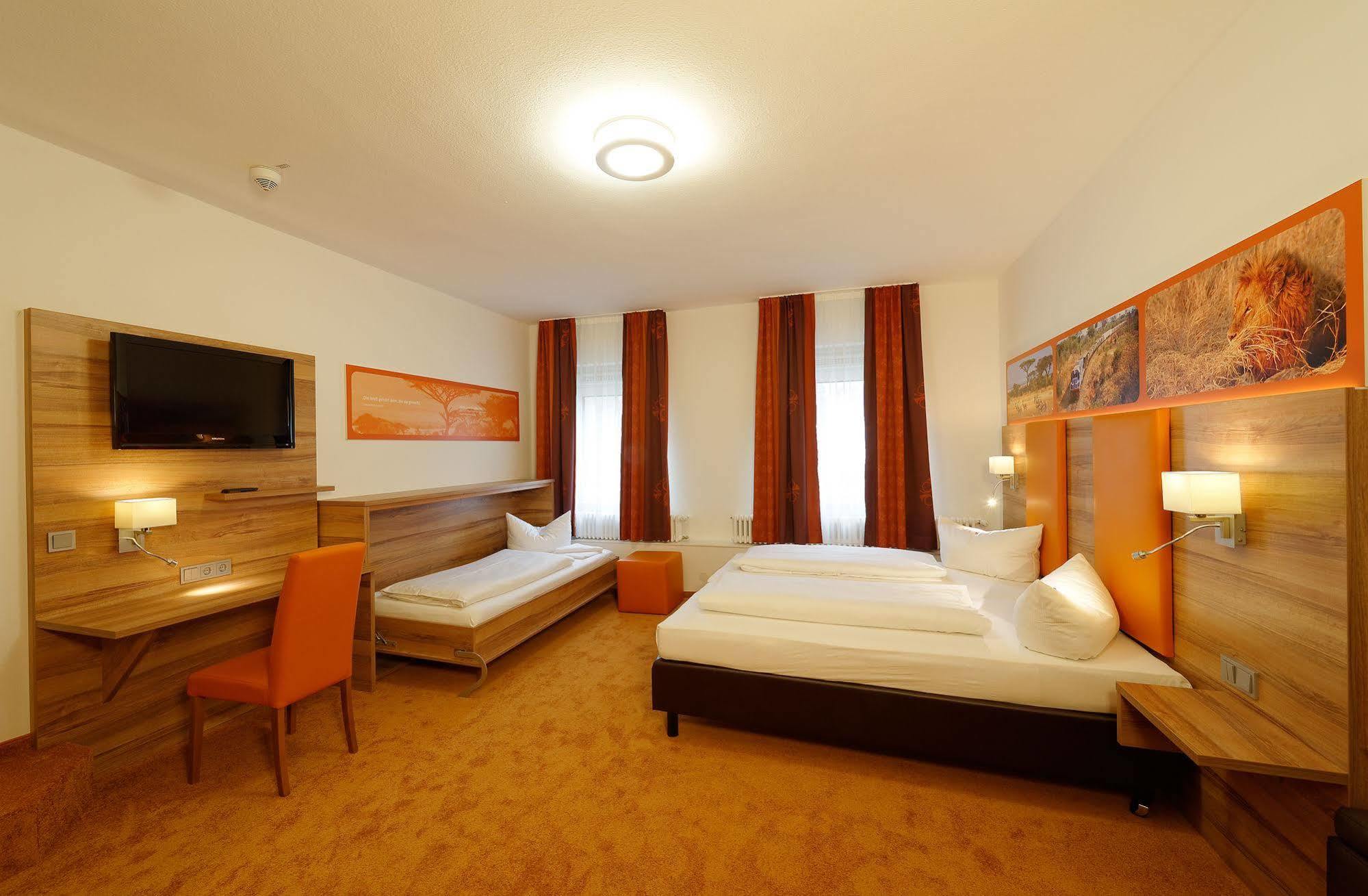 Hotel Zur Post Leipheim Kültér fotó
