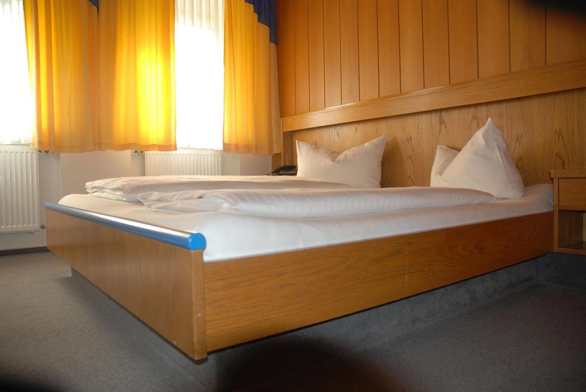 Hotel Zur Post Leipheim Kültér fotó