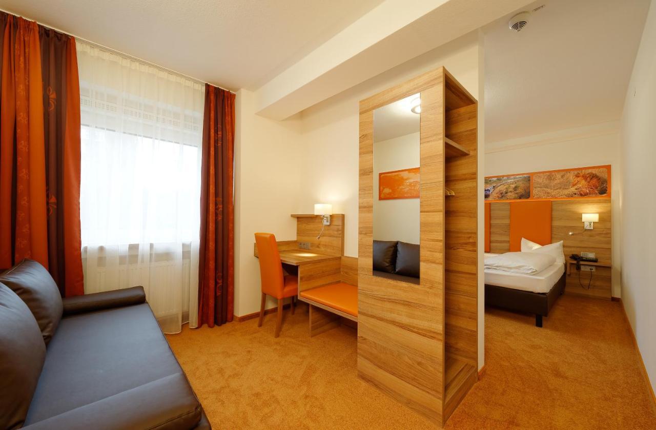 Hotel Zur Post Leipheim Kültér fotó